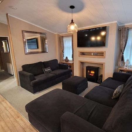 Luxury Lodge On Edge Of New Forest And 800M From Sea Entertainment And Leisure Passes Included Milford on Sea Ngoại thất bức ảnh