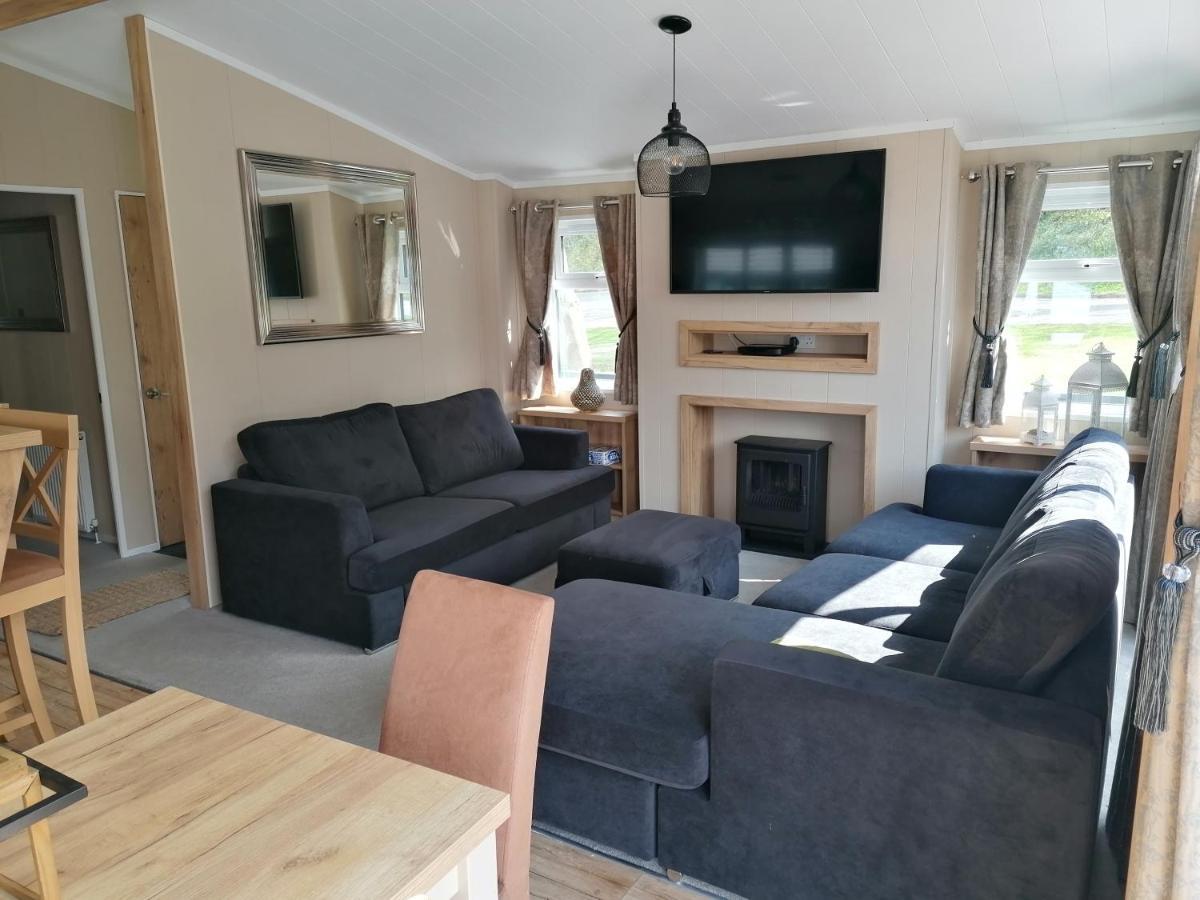 Luxury Lodge On Edge Of New Forest And 800M From Sea Entertainment And Leisure Passes Included Milford on Sea Ngoại thất bức ảnh