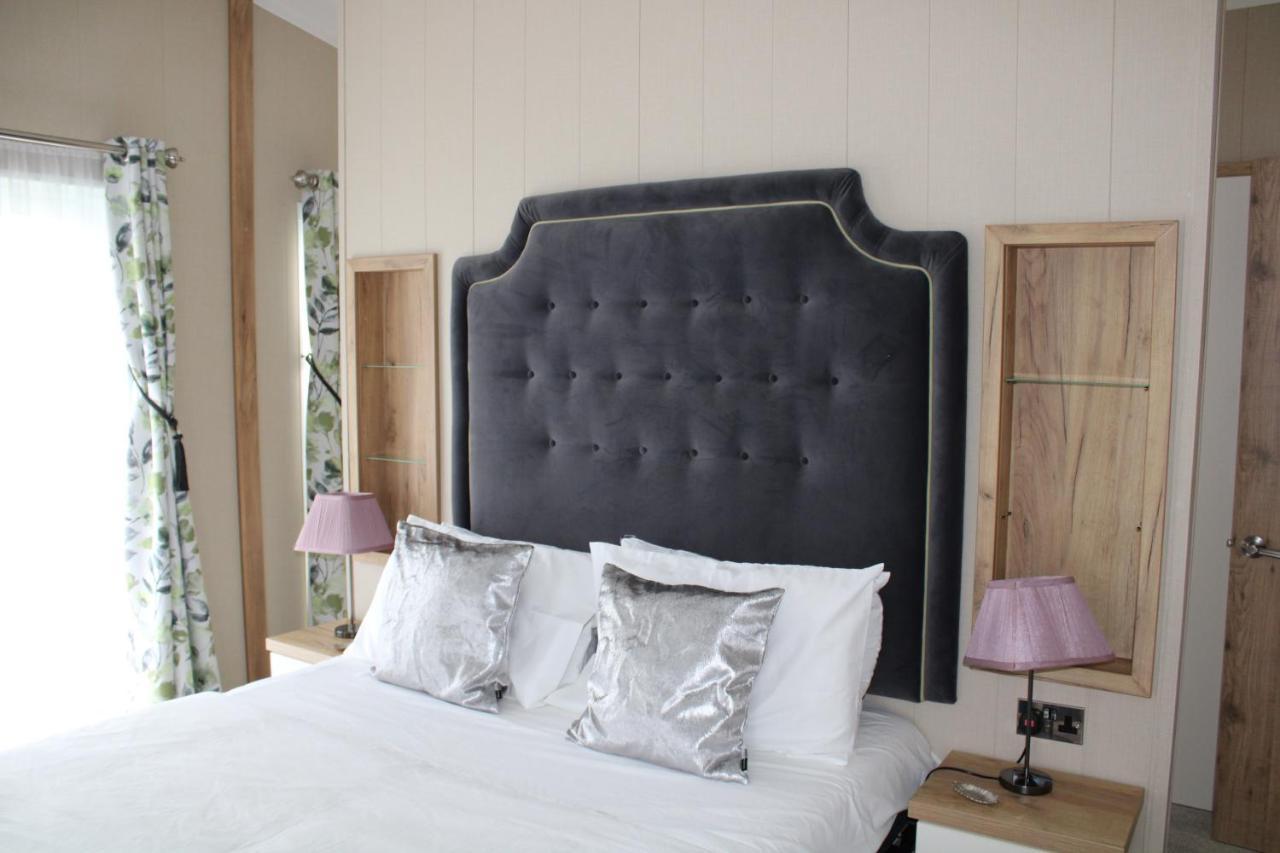 Luxury Lodge On Edge Of New Forest And 800M From Sea Entertainment And Leisure Passes Included Milford on Sea Ngoại thất bức ảnh